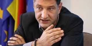 Mircea Calin's Instagram, Twitter & Facebook