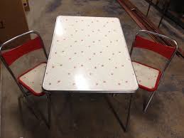 Vintage 1950 39 S 1960 39 S Hampden Table Chairs Children 39 S Table Chair Set Red White Starbu Metal Folding Table Table And Chairs Kids Table And Chairs