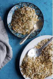 Mujaddarah, a traditional middle eastern dish, combines rice (or cracked wheat) with lentils and lots of onions browned in olive oil. 10 Middle Eastern And Arabic Rice Dishes For Lunch Or Dinner Marocmama