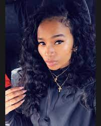 What They Say Bout Girls With Big Foreheads Big Forehead Curly Hair Styles Beaut