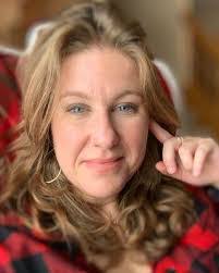 Melissa Koon's Instagram, Twitter & Facebook