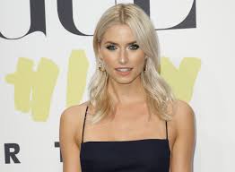 The germany's next top model winner from 2006 and her partner dustin schöne are expecting their first child. Lena Gercke Schwanger Sie Und Dustin Schone Bekommen Ein Baby Starzip