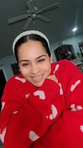 DEMEN UN ABRAZO MI GENTE 🫂 #chavelitaysushistorias #creadoresdecontenido  #tipsdebelleza #comediahumor #historiasenfamilia