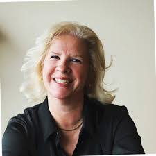 Cynthia Roos's Instagram, Twitter & Facebook