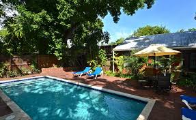 725 truman avenue, key west, fl. Key Lime Calypso Holiday Home Key West