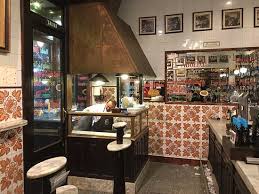 Voir tous les avis sur 1 462. La Casa Del Abuelo Madrid Calle De Nunez De Arce 5 Centro Menu Prices Tripadvisor