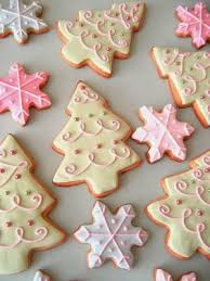 Les Douceurs D Ema Et Tom Idees Pour Decorer Vos Biscuits De Noel Biscuit De Noel Gateau Noel Dessert Noel