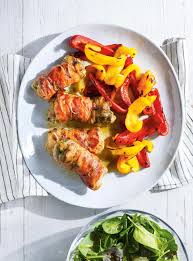 Paupiettes De Poulet Au Parmesan Ricardo Recipe Prosciutto Wrapped Chicken Chicken Italian Marinade For Chicken