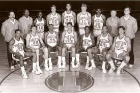 Chris mullin, tim hardaway, mitch richmond, mario elie, alton lister, vincent askew, tyrone. 1983 84 Illinois Fighting Illini Men S Basketball Team Wikipedia