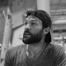 Kyle Schmid's Instagram, Twitter & Facebook on IDCrawl