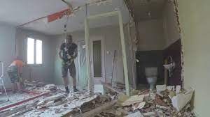 Apres avoir cassé une cloison en brique rouge, il me reste au niveau du plafond et sur toute sa longueur une tranché de 10 cm de large et de profondeur,j aimerai savoir comment et avec quoi le reboucher.merci pour vos reponses. Comment Abattre Une Cloison D Un Mur Non Porteur