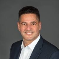 Lisa Ferrone's Instagram, Twitter & Facebook