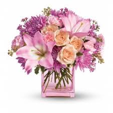 Flower delivery sherman oaks can provide the best floral arrangements for local customers and near by areas. Flower Delivery In Sherman Oaks Van Nuys Florist