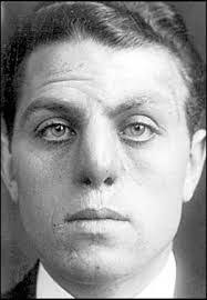 Horace Sewell's Instagram, Twitter & Facebook