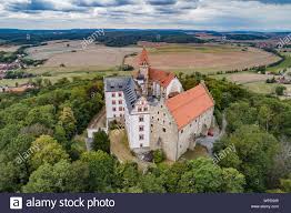 dieses stockfoto mit blick auf die veste heldburg festung in der nahe von bad colberg heldburg in thuringen deutschland wpd905 aus d burg festung thuringen