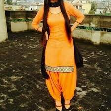 Black And Yellow Suit Girls Pin By Areeshaawan On Potos Patiyala Suit Patiala Suit Designs Indian Designer Suits