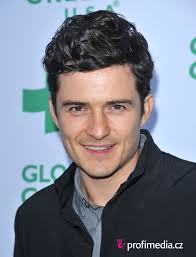 Orlando bloom, frances de la tour, alan cumming, and sophie turner voice characters in the comedic series. Orlando Bloom Frisur Zum Ausprobieren In Efrisuren
