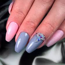 Coffin nails are called coffin nails because they look like coffins…. 30 Trendy Short Coffin Nails Design Ideas Naildesignsjournal Com