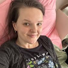 Lili Bell (@LiliBell84)