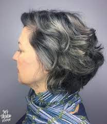 Feminine Shorter Hairstyle For Curly Hair Hair Styles Short Hairstyles For Women Short Hair Styles