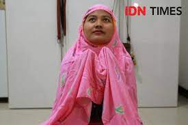 Melalui tauhid, kita belajar bagaimana cara beriman kepada allah. 20 Sifat Wajib Allah Lengkap Dengan Arti Dan Maknanya