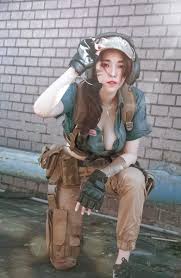 Everywhere, even in indoor spaces. O Xrhsths Call Of Duty Mobile Sto Twitter Urban Tracker Cosplay