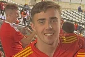 Josh Lloyd's Instagram, Twitter & Facebook