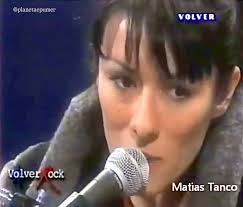 📹Maria Gabriela Epumer “Mal Rato” en Volver Rock (2000). Trio Samalea,  Epumer y Kabusacki., @mgabrielaepumerok  #mariagabrielaepumer#mapu#mge#saynomore#charlygarcia#perfume#rocknacional#charly#snm#rock...