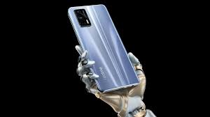 رأس الشاحن السريع بقوة 65 واط. Realme Gt 5g Gets Snapdragon 888 120hz Display And A 430 Price Tag Techobig