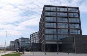 Welcome to hotel sant cugat, a 4 star hotel only 15km from barcelona. Metropolis Compra A Axa El Parc Empresarial De Can Ametller