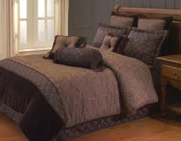 The gorgeous leopard patterned bedspreads and comforters are a sensational way to create an impressive bedroom décor. Brown King Size Comforter Sets Brown King Comforter Collection