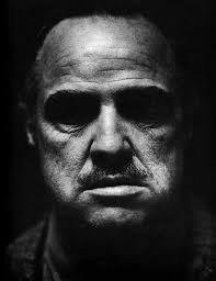 Italian Tradition of Offering Food and Drinks to Workers and Guests