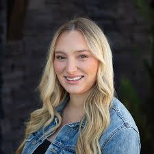 Ryan Bushnell's Instagram, Twitter & Facebook