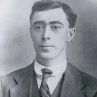 Richard Heighton's Instagram, Twitter & Facebook