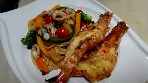 Beri topping udang goreng dan taburi dengan bahan taburan. Resepi Spaghetti Aglio Olio Mudah Dan Sedap Iluminasi