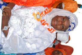 Iwa rere latest 2019 music video by alh mistura aderounmu asafa. Top Islamic Singer Ruqoyaah Gawat Advocates For Women S Rights Sahara Weekly Magazine