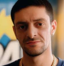 Cum a fost la patinoar? Vedeți aici momentele magice de la deschiderea  patinoarului din Parcul „George Enescu”! Copiii au fost plini de bucurie,  iar energia lor a adus zâmbete tuturor celor prezenți.