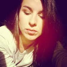 Jennifer Chestnut's Instagram, Twitter & Facebook