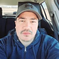 Robin Candelario's Instagram, Twitter & Facebook