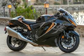 The new hayabusa is scheduled to be unveiled on february 5, but more and more material is being released on the web to present the new bike, even though suzuki wanted. 2022 Suzuki Hayabusa Test Quicker And More Refined