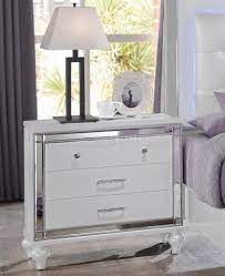 Check spelling or type a new query. Valentino Bedroom Set 5pc B9698w In White By Ncfurniture