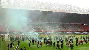 A group of manchester united supporters have clubs including manchester united and manchester city are fielding calls from players worried about. Y5p5fusp1b2enm