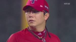 양현종은 한국에서 통산 147승 95패 1986이닝 795볼넷 1673탈삼진 평균자책점 3.83을 기록했다. Kia ì–'í˜„ì¢… ëˆˆë¬¼ë¡œ ì°¾ì€ ìžì¡´ì‹¬