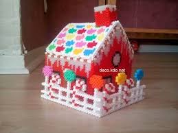 Deco Kdo Nat Perles Hama Maison Du Pere Noel 3d Perle A Repasser Noel Perles Hama Noel Schemas De Bijoux En Perles