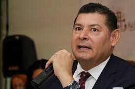 Alejandro Armenta acusa a ministra Norma Piña de amenazarlo por WhatsApp