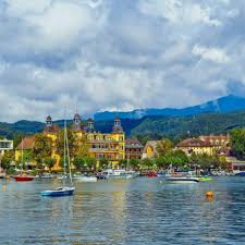 Windgeschützt gelegen und nur von wenigen. Velden Am Worthersee Hotspot In Karnten Trendig Und Stylisch