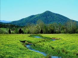 It also means quick access to gatlinburg, townsend and entrances to the great. Luxury In Wears Valley 6 Fabulous Smoky Mountain Escapes