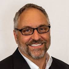 Daniel Totten's Instagram, Twitter & Facebook