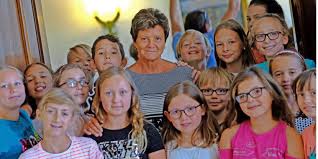 Es handelt sich um eine deutsche rufnummer aus mayen. Barbara Richter Verabschiedet Sich Von Rossweins Grundschule