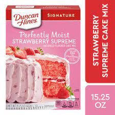 Pour gelatin mixture evenly over cake. Duncan Hines Signature Perfectly Moist Strawberry Supreme Cake Mix 15 25 Oz Walmart Com Walmart Com